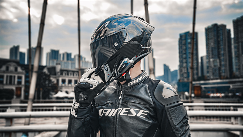 摩托出門(mén)戴頭盔藍牙耳機哪個(gè)牌子好？